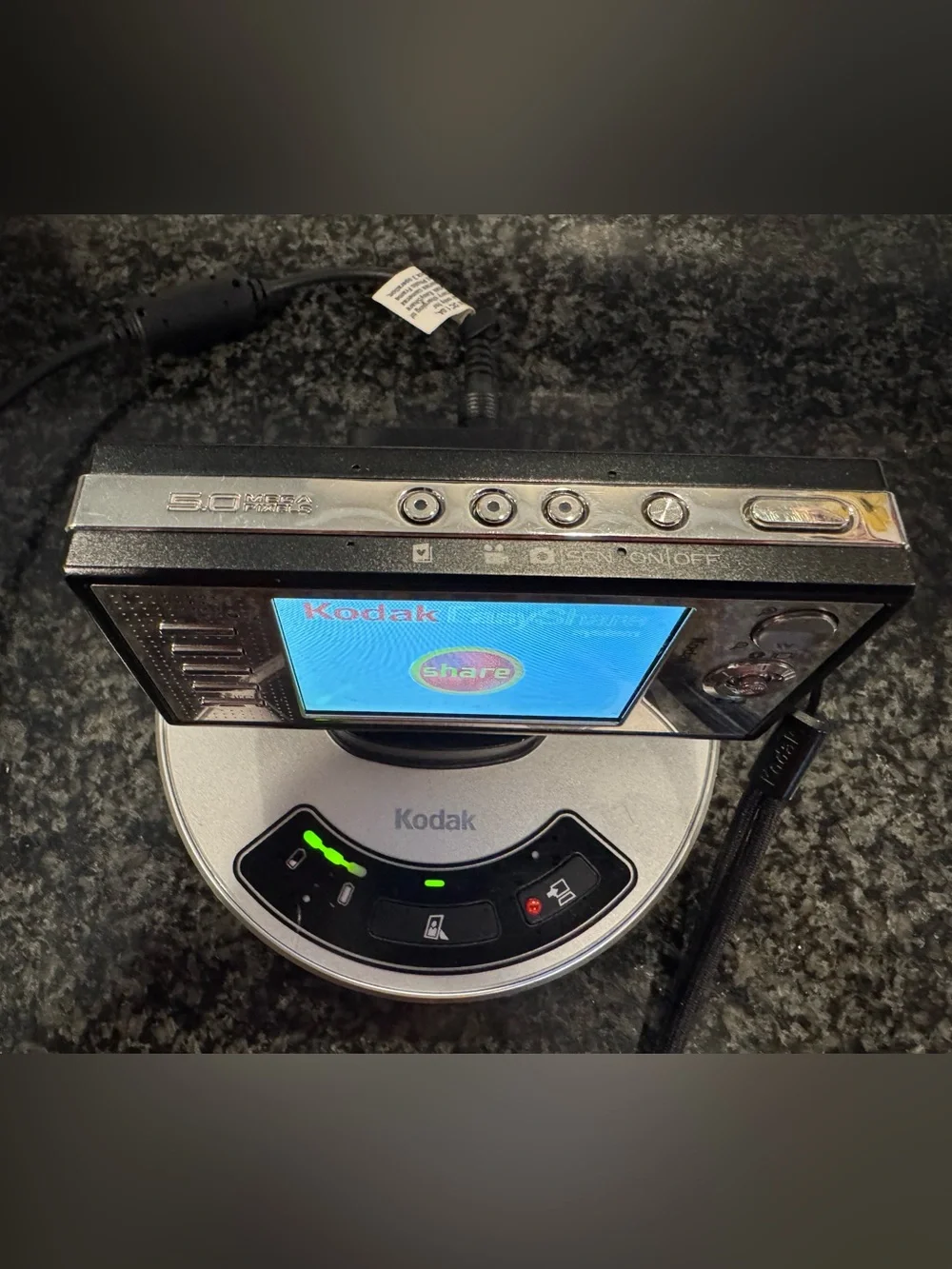 Kodak Easy Share V570 Dual Lens Digital Camera